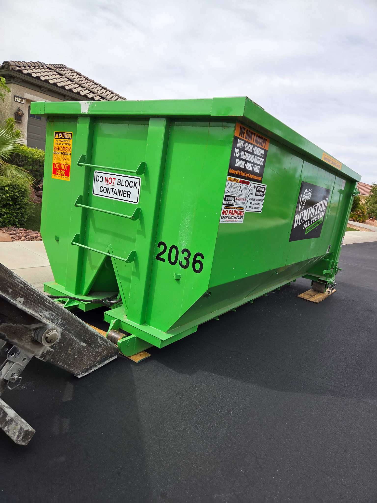 20-yard dumpster rental in Henderson NV for a residential home cleanup