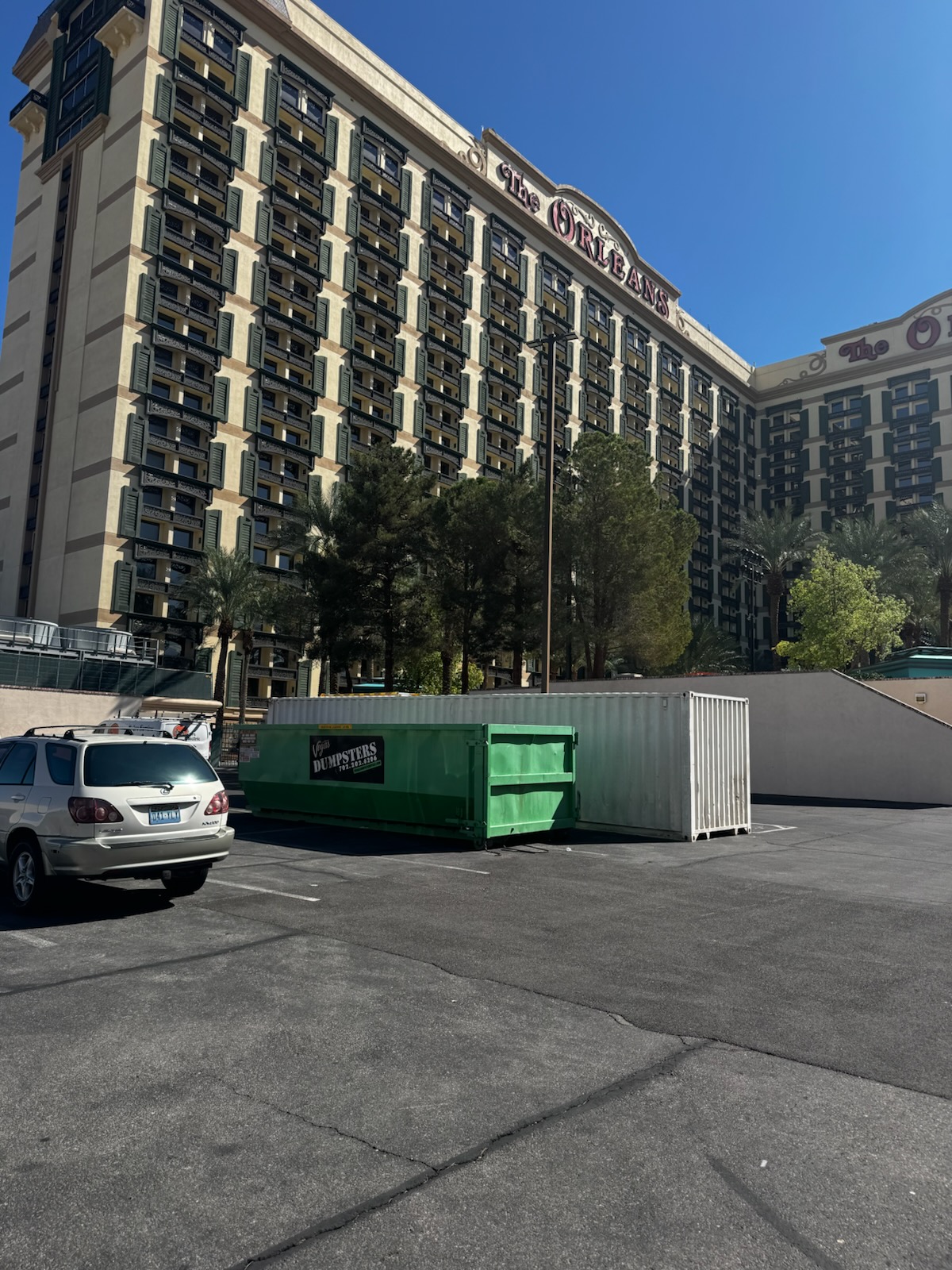 30-yard dumpster rental in Las Vegas for residential cleanouts, remodeling, and commercial projects