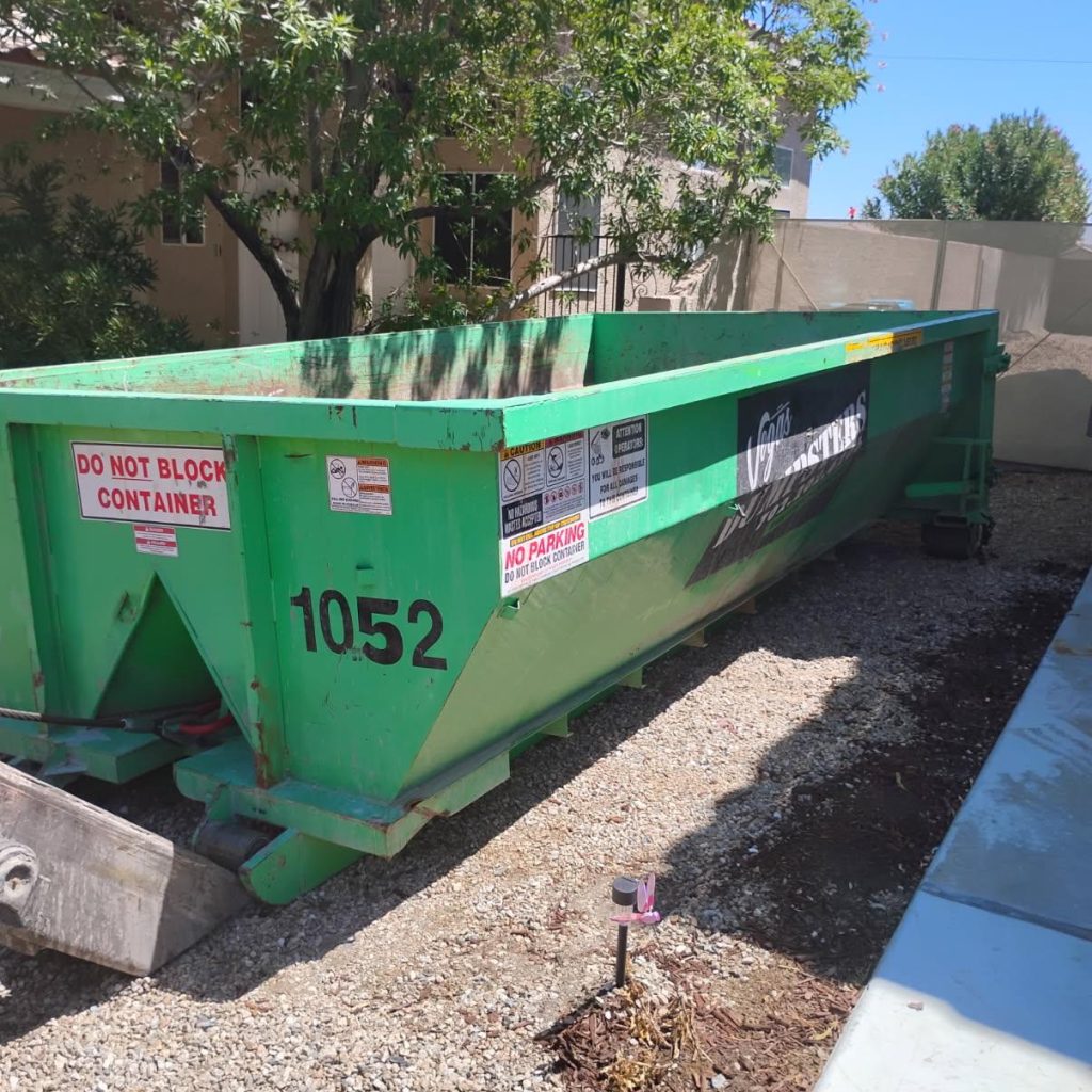 10-Yard Dumpster for Contractors